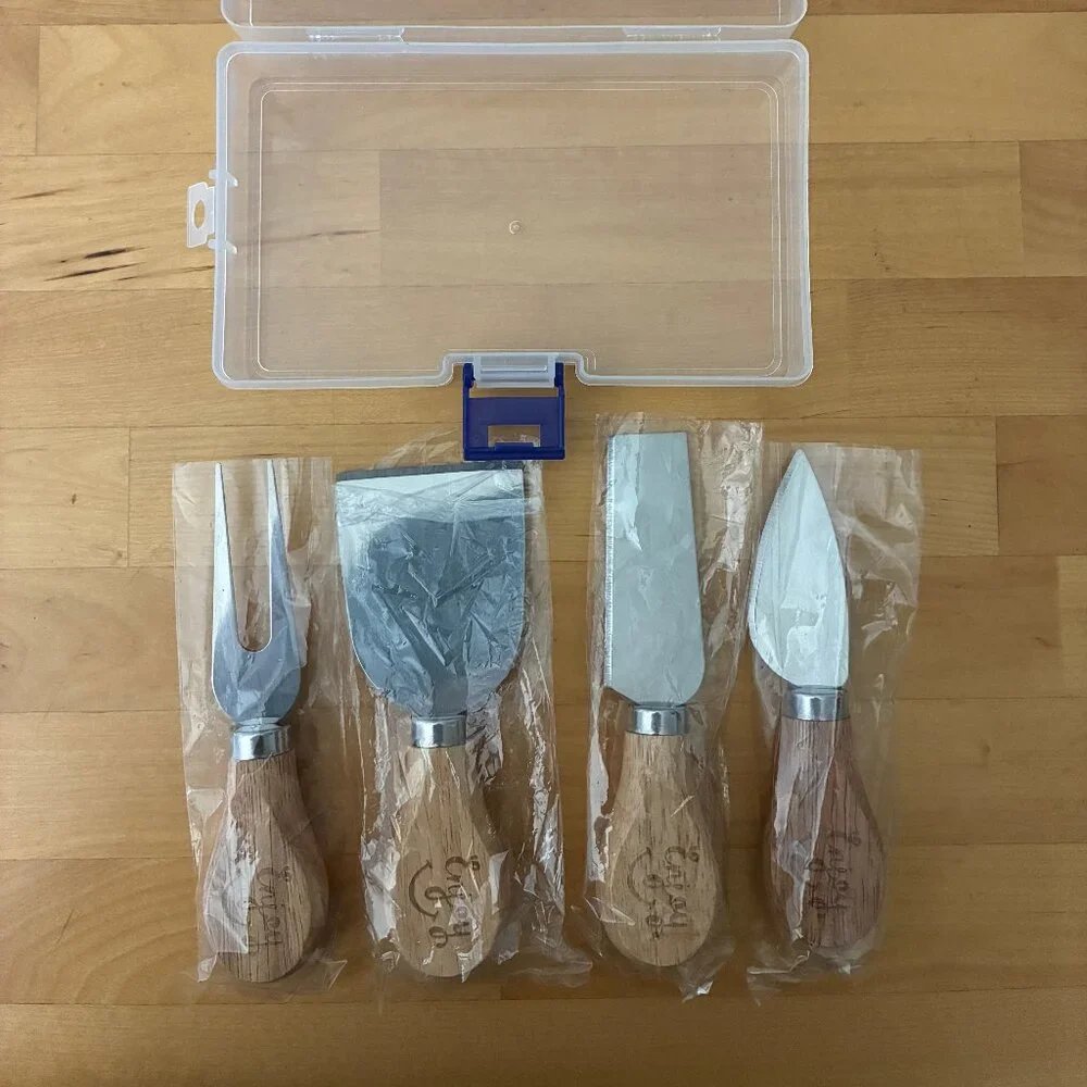 charcuterie board acacia and slate w/ 4 metal cheese knives & 2 coasters